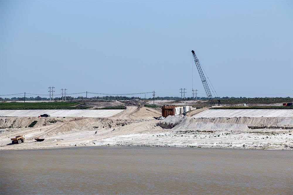 L-8 Reservoir Construction, February 2014